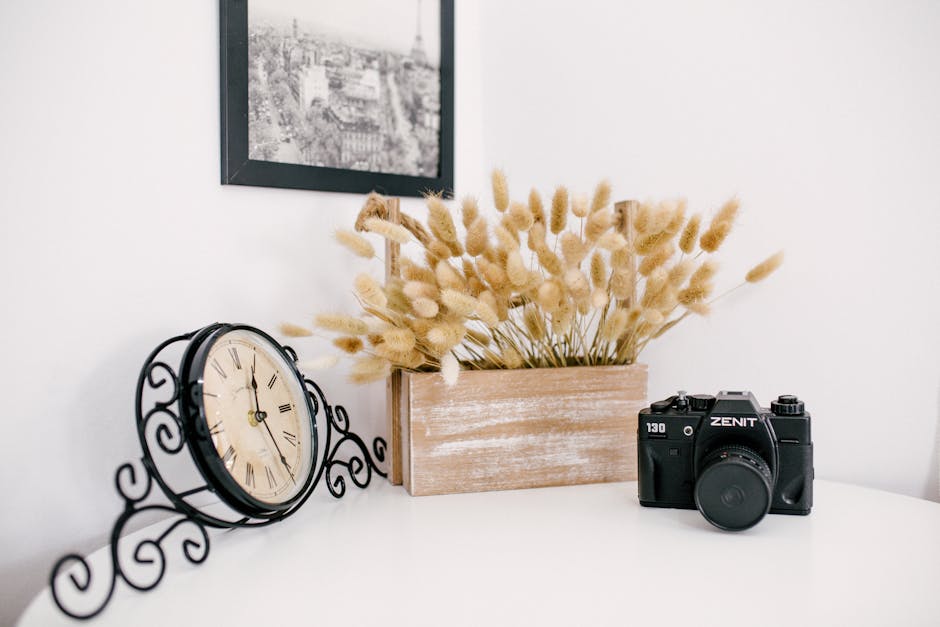 Discover the Timeless Joanna Gaines Farmhouse Clock — Discover the Nox Decor collection today 19 joanna gaines farmhouse clock styled interior, Nox Decor