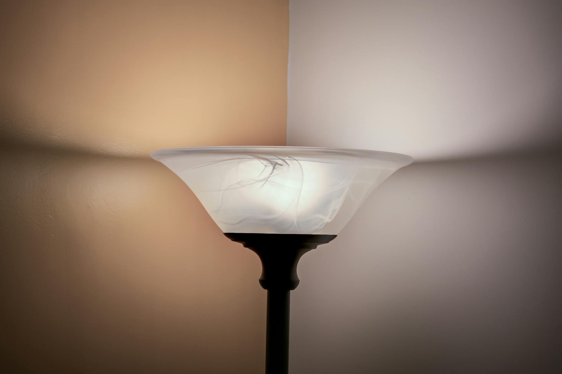 Vintage Metal Table Lamp - Rechargeable Cordless LED Desk Light