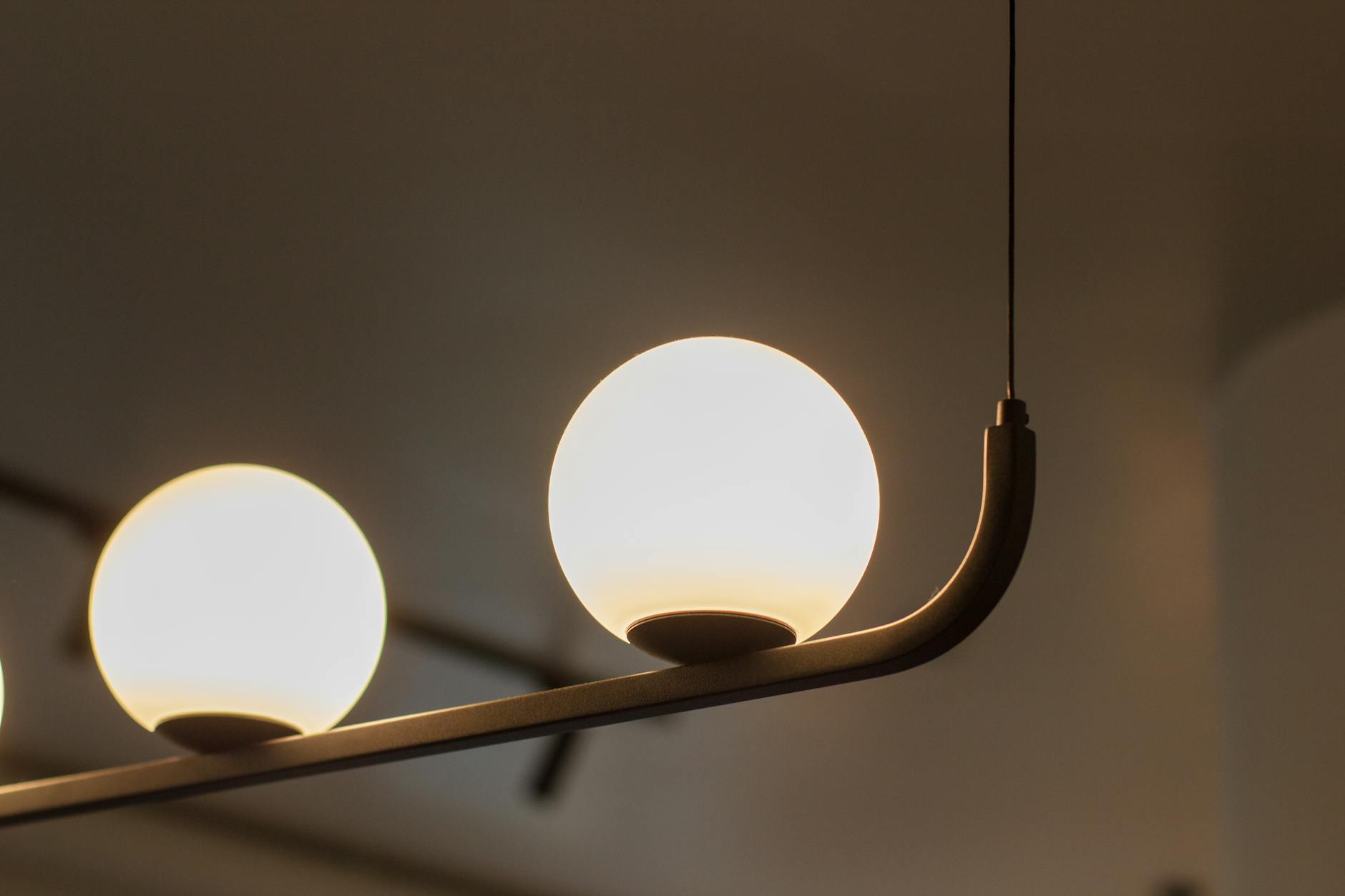 Pendant light styles and a clock for modern decor